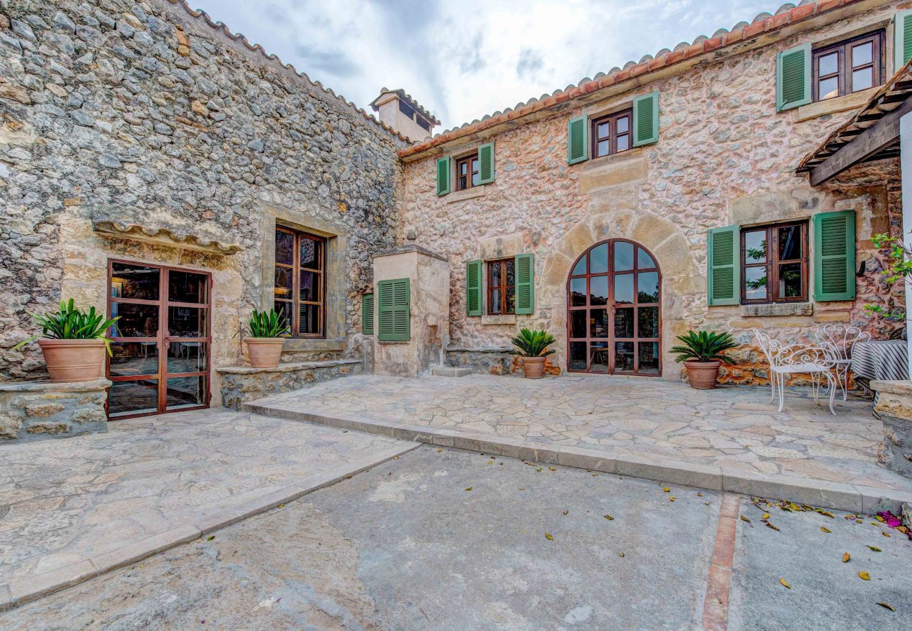 Landhaus in Pollensa - Renovierte Finca mit beheiztem Pool zwischen Pollensa und Puerto Pollensa